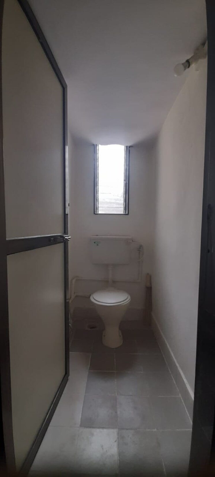 Bathroom, raheja-township 1 Bedroom 400 Sq.Ft. Apartment In Malad East Mumbai 8436314