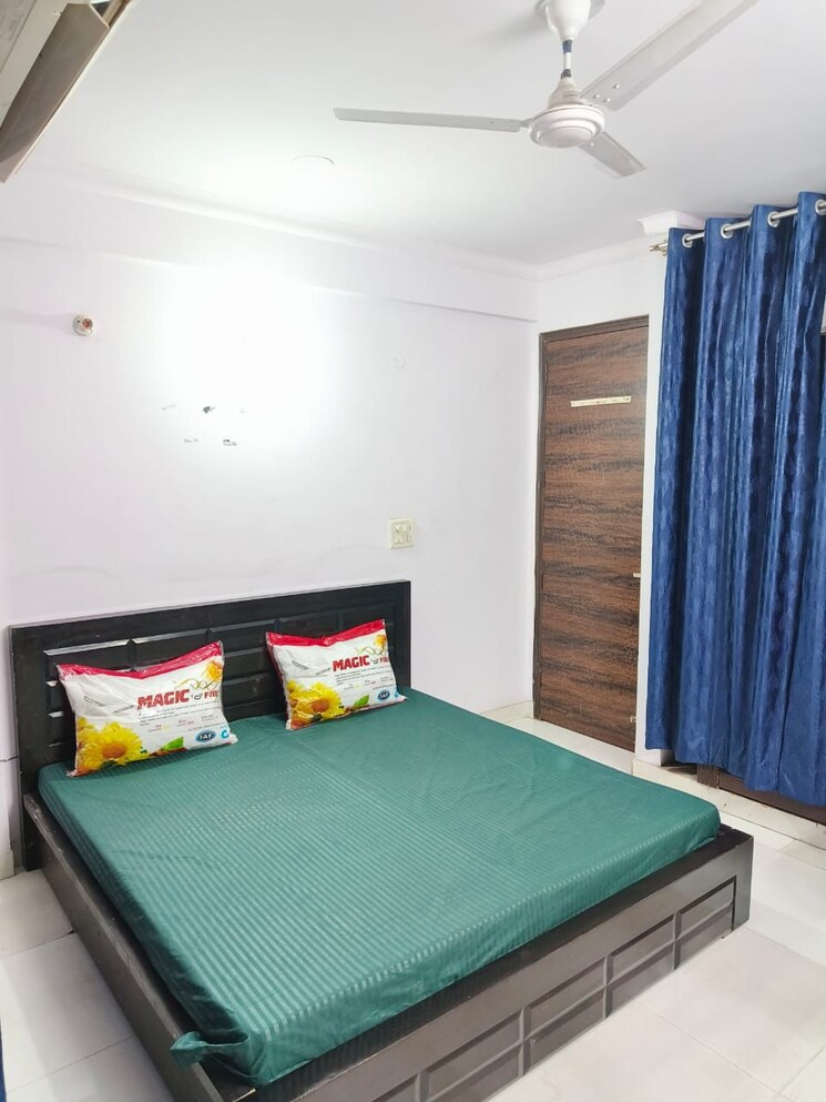 Bedroom, subhash nagar 2 Bedroom 110 Sq.Yd. Builder Floor In Subhash Nagar Delhi 8748416