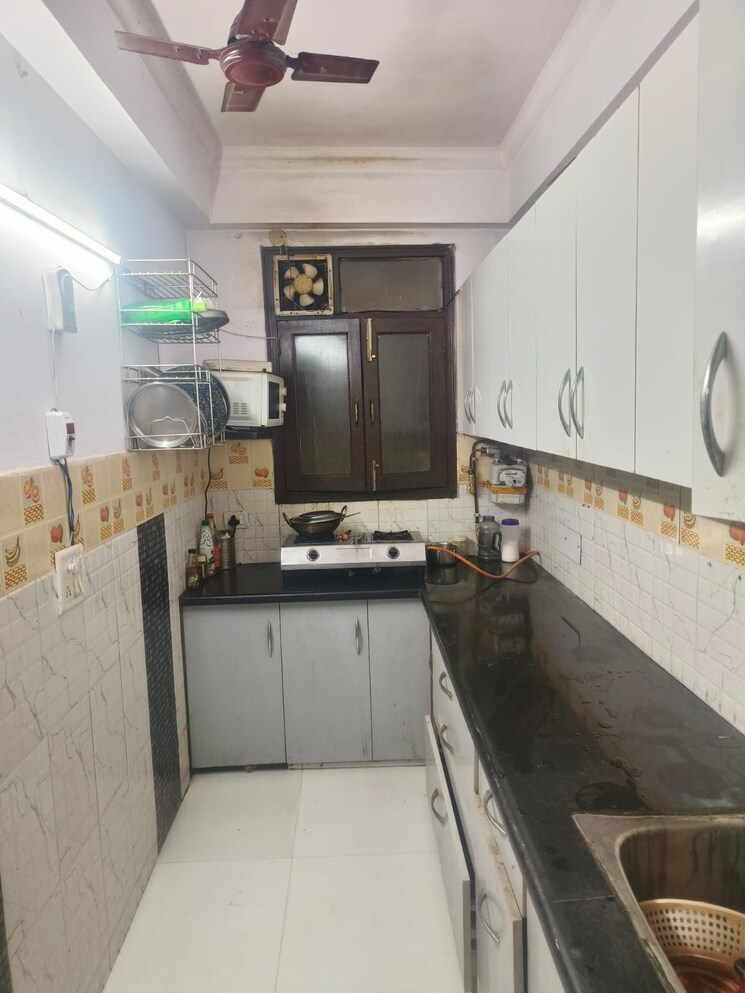 Kitchen, subhash nagar 2 Bedroom 110 Sq.Yd. Builder Floor In Subhash Nagar Delhi 8748416
