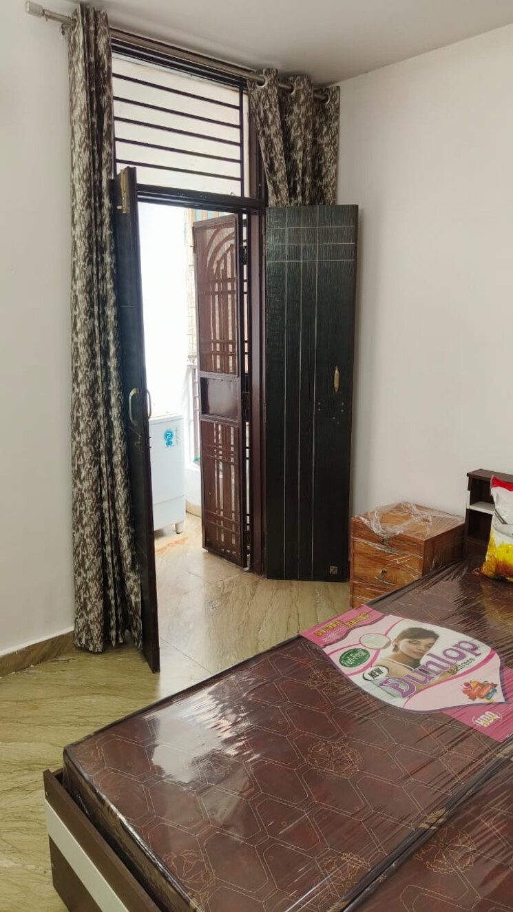 Bedroom, subhash nagar 2 Bedroom 110 Sq.Yd. Builder Floor In Subhash Nagar Delhi 8748416
