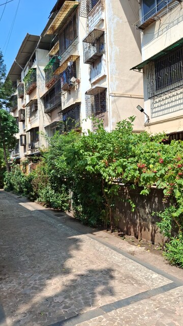 3.5 BHK Apartment For Sale in Thane West