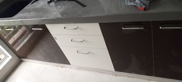 Kitchen in 2 BHK Apartment at Kalpataru Paramount, Kapur Bawdi – for Rent
