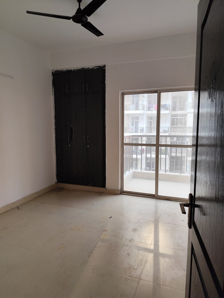 Room, aims-golf-avenue-ii 3 Bedroom 1455 Sq.Ft. Apartment In Sector 75 Noida 8748438
