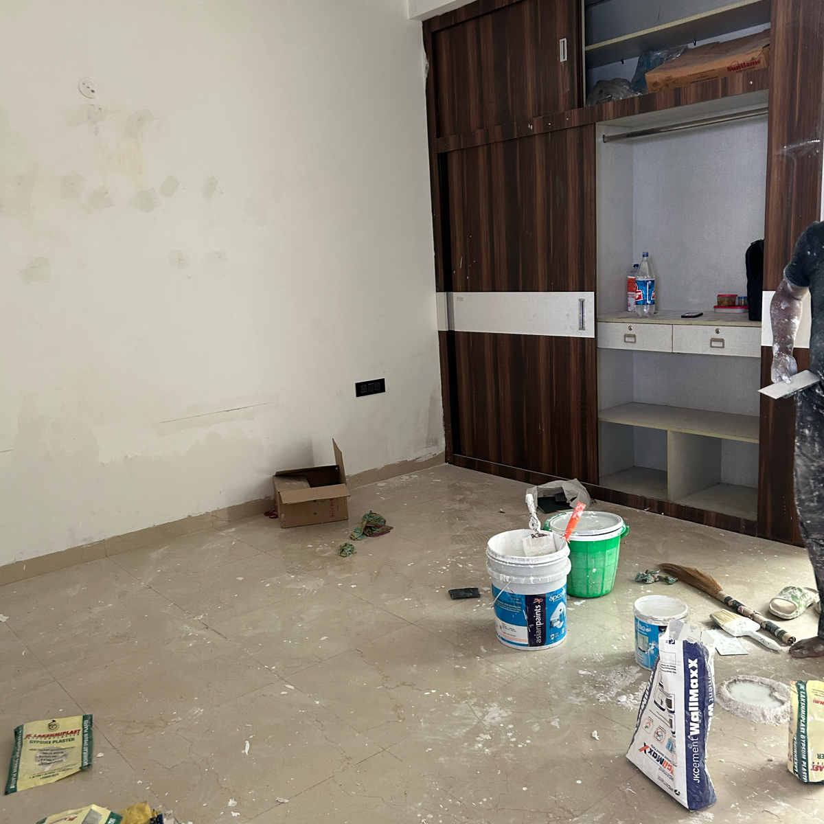 2 BHK Villa For Rent in RWA Apartments Sector 27