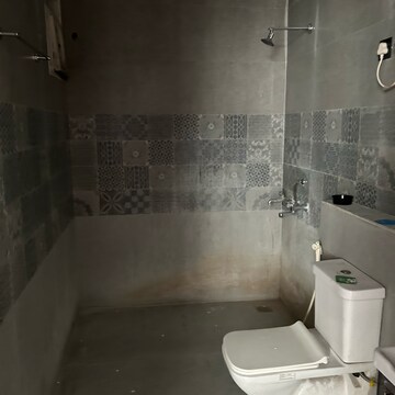Bathroom in 2 BHK Villa at RWA Apartments Sector 27, Sector 27 – for Rent