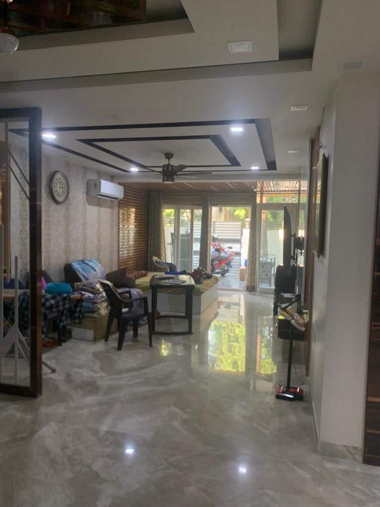 2 BHK + Study Room Builder Floor For Rent in Saket