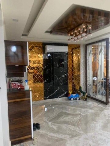 Parking in 2 BHK Builder Floor at Saket – for Rent
