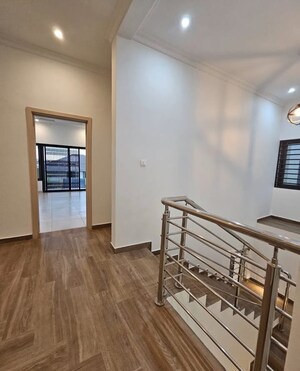 Room in 3.5 BHK Builder Floor at Sector 34 – for Sale