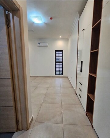 Building Lobby in 3.5 BHK Builder Floor at Sector 34 – for Sale