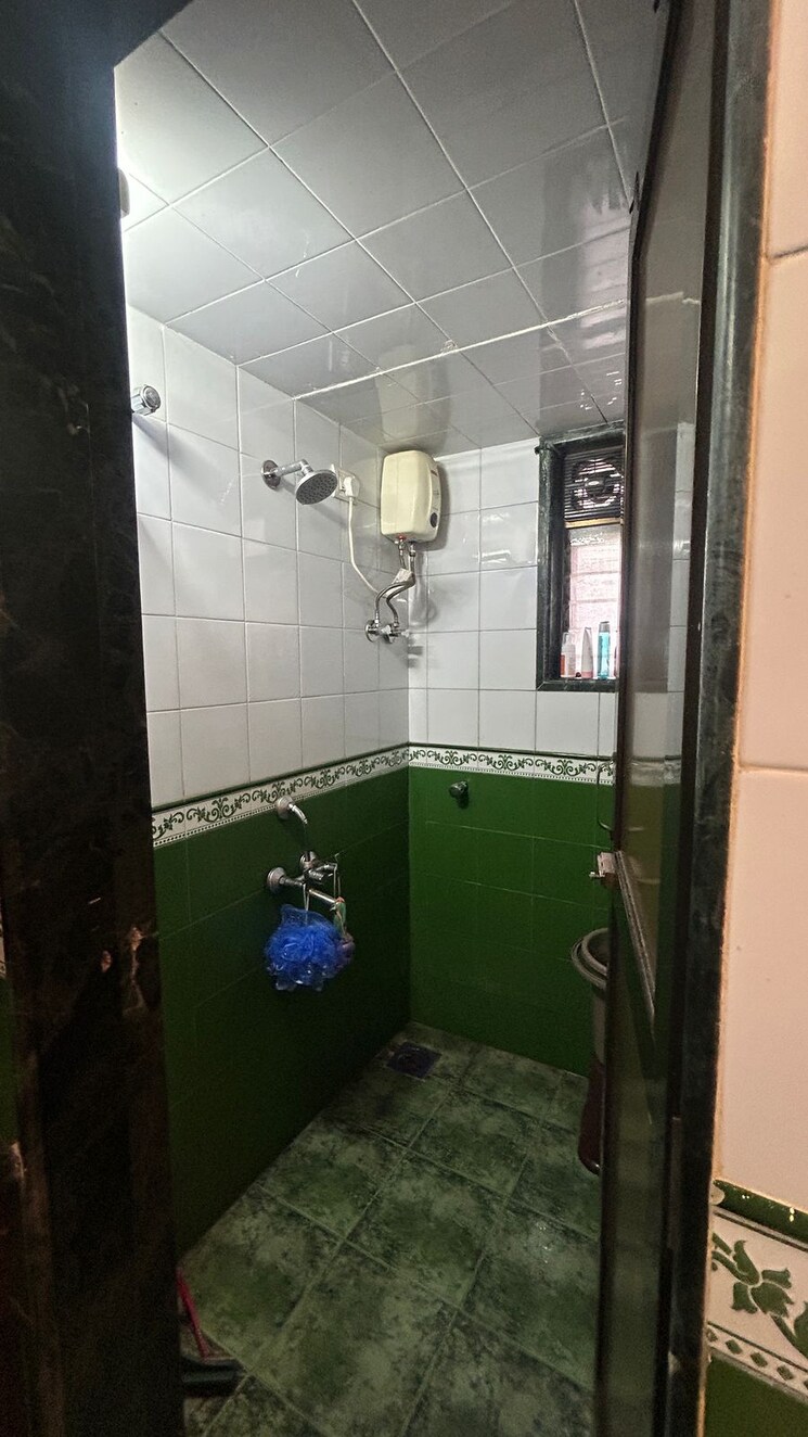 Bathroom, greenfield-rocks-chs 1 Bedroom 532 Sq.Ft. Apartment In Jogeshwari East Mumbai 8748456
