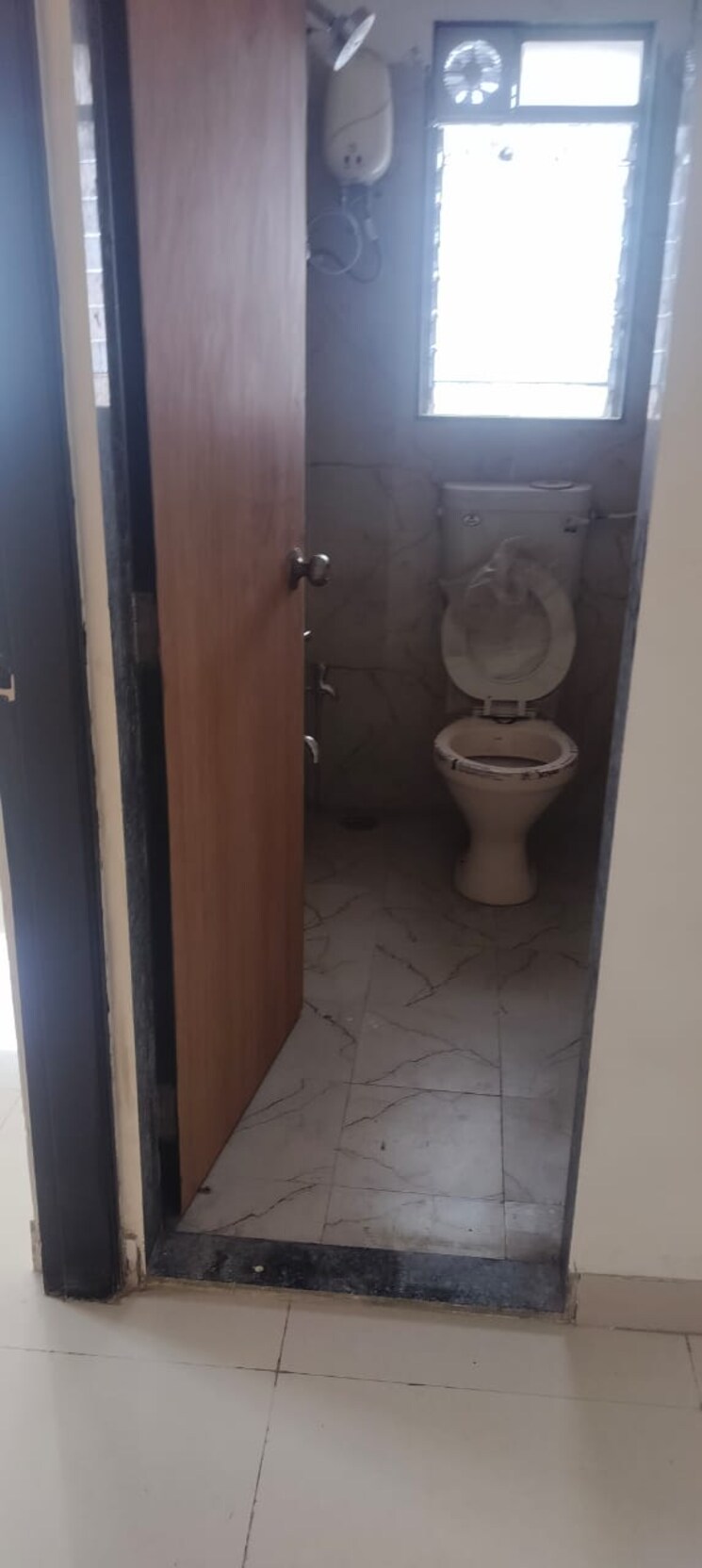 Bathroom, jp-decks 2 Bedroom 845 Sq.Ft. Apartment In Goregaon East Mumbai 8748485