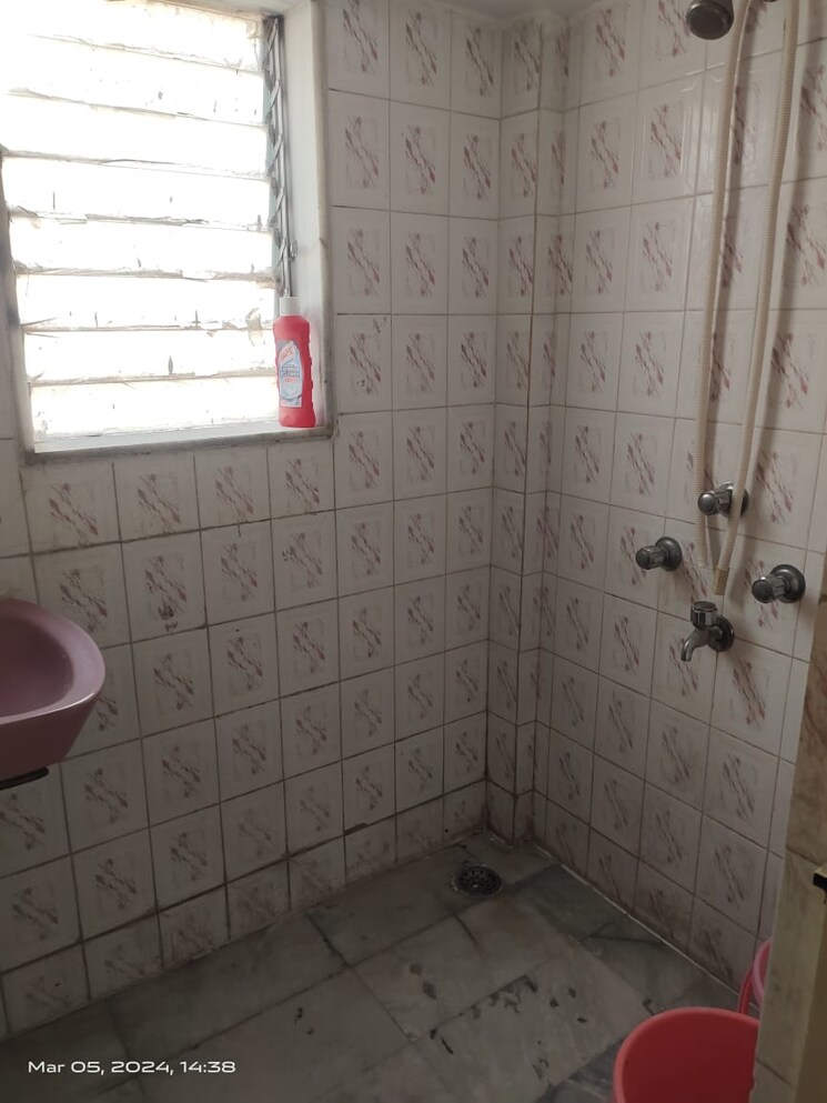 Bathroom, hiranandani-powai-park 2 Bedroom 880 Sq.Ft. Apartment In Powai Mumbai 8748489