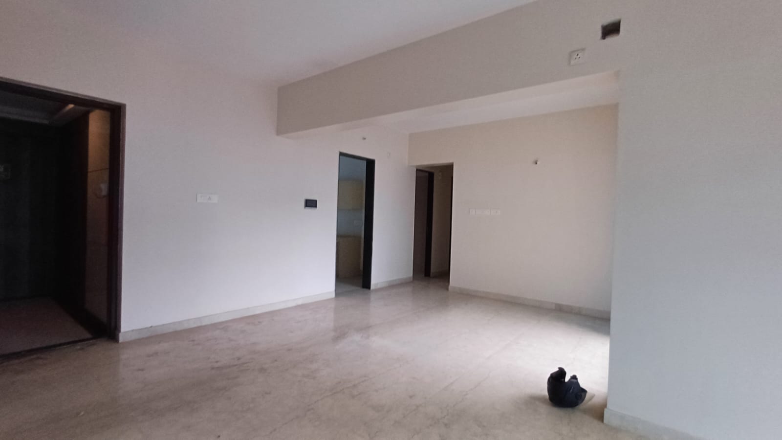 2 BHK + Extra Room Apartment For Rent in Sheth Avalon Phase 2