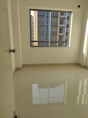 Bathroom in 3 BHK Apartment at Godrej Seven, Joka – for Rent