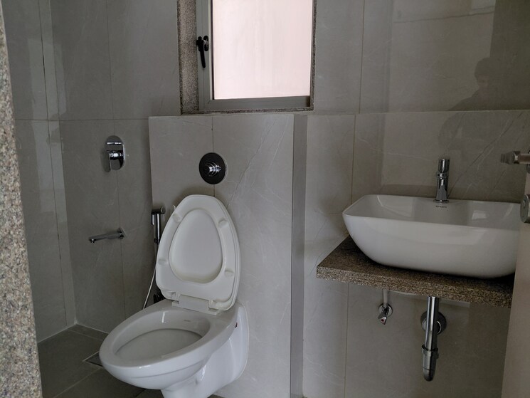 Bathroom, gurukrupa-marina-enclave 3 Bedroom 838 Sq.Ft. Apartment In Malad West Mumbai 8748546
