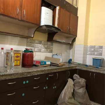 Kitchen in 2.5 BHK Villa at Sector 22b – for Rent