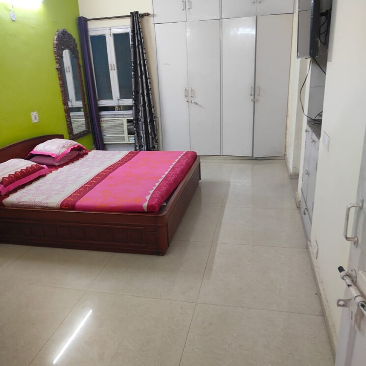 Bedroom, central-market 2 Bedroom 180 Sq.Ft. Villa In Sector 39a Noida Noida 8748563