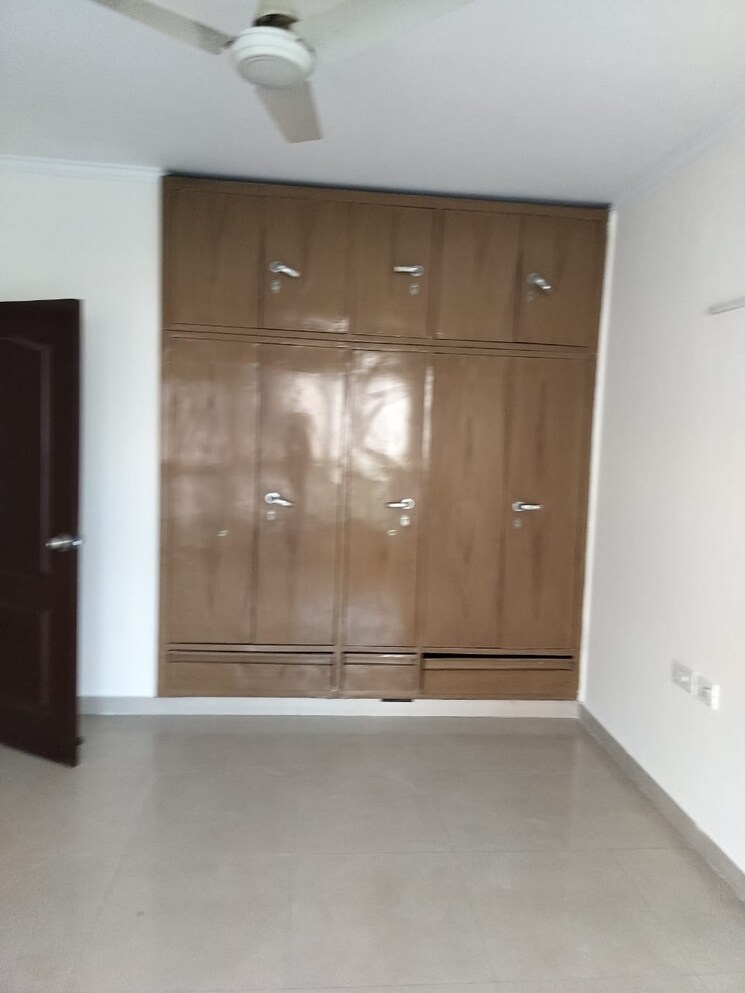 Room, rof-aalayas 3 Bedroom 950 Sq.Ft. Apartment In Sector 102 Gurgaon 8748552