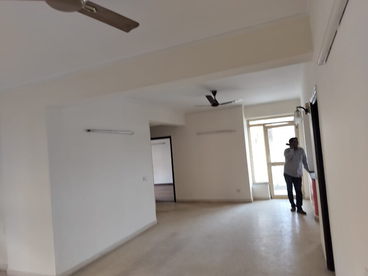 Room, rof-aalayas 3 Bedroom 950 Sq.Ft. Apartment In Sector 102 Gurgaon 8748552