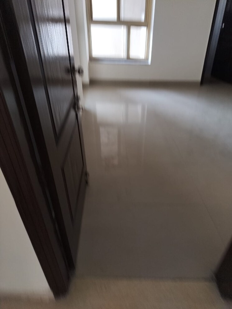 Balcony, rof-aalayas 3 Bedroom 950 Sq.Ft. Apartment In Sector 102 Gurgaon 8748552