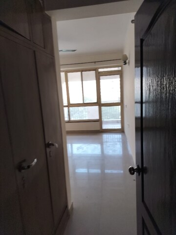 Room in 3 BHK Apartment at ROF Aalayas, Sector 102 – for Rent