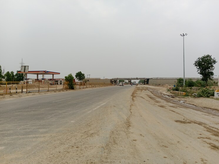 undefined, gwalior road  110 Sq.Yd. Plot In Gwalior Road Agra 8748561