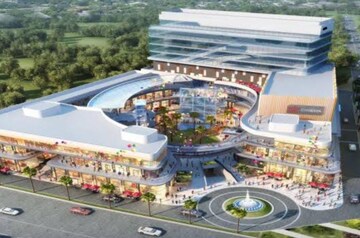  Shop – Exterior View View at Mathura Road - for Sale