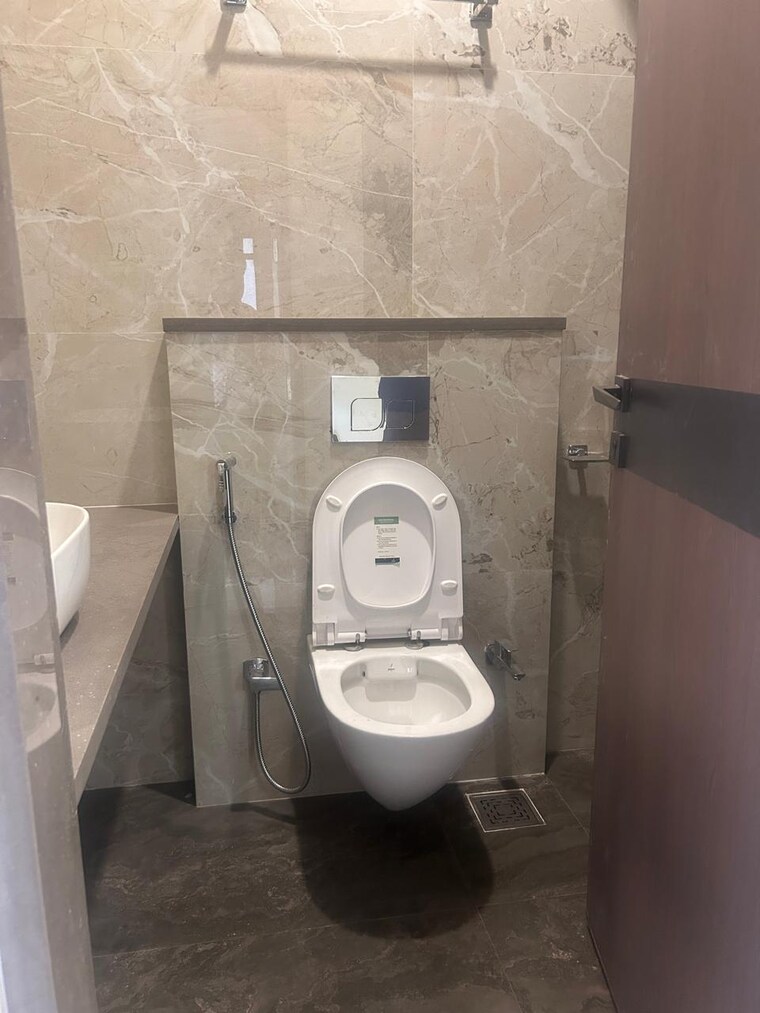 Bathroom, veena-saaz 2 Bedroom 1160 Sq.Ft. Apartment In Kandivali East Mumbai 8748620