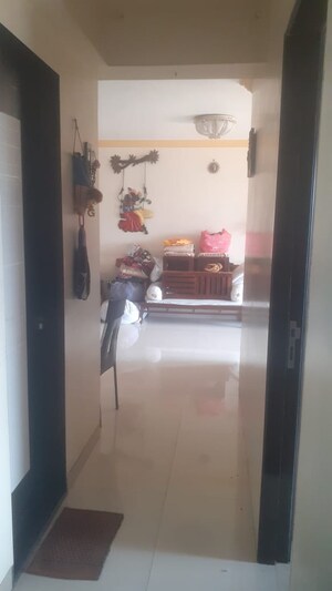 Furnished Amenities in 2 BHK Apartment at Veena Saaz, Kandivali East – for Sale