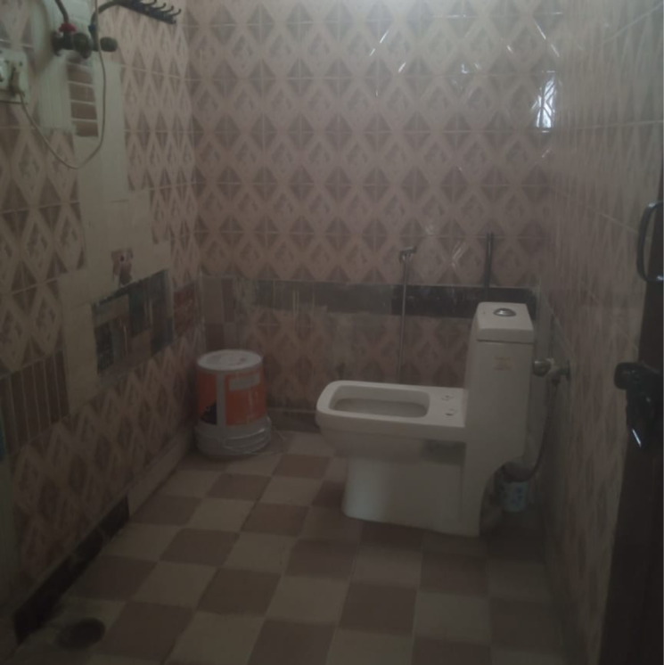 Bathroom, sector 21 1.5 Bedroom 700 Sq.Ft. Villa In Sector 21 Gurgaon 8748625