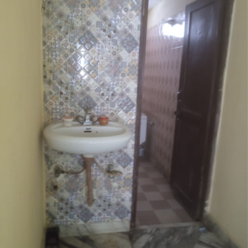 Building Lobby in 1.5 BHK Villa at Sector 21 – for Rent