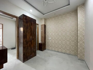 Room in 2 BHK Builder Floor at Dhakoli – for Rent