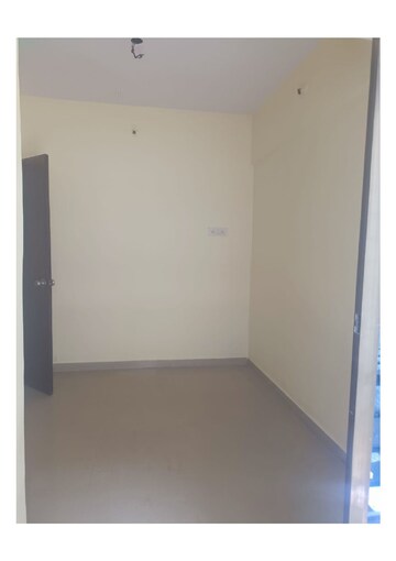 Room in 1 BHK Apartment at Taloja – for Sale