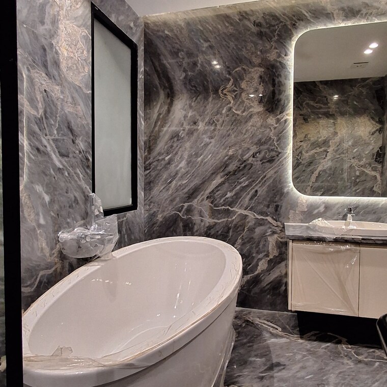 Bathroom, sushant lok i 4 Bedroom 300 Sq.Yd. Builder Floor In Sushant Lok I Gurgaon 8748626