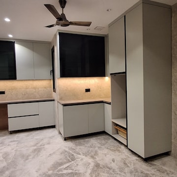 Furnished Amenities in 4 BHK Builder Floor at Sushant Lok I – for Sale