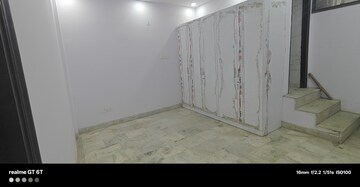 Room in 3 BHK Builder Floor at Malviya Nagar – for Rent