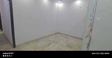 Room in 3 BHK Builder Floor at Malviya Nagar – for Rent