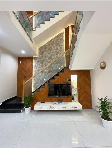 Kitchen in 3.5 BHK Builder Floor at Sector 29 – for Sale