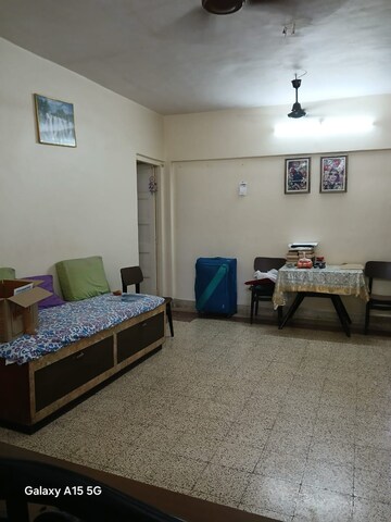 Bedroom in 1 BHK Apartment at Goregaon West – for Rent