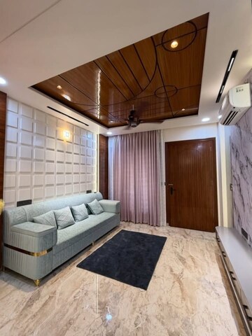 Kitchen in 3 BHK Builder Floor at Sector 39 – for Sale