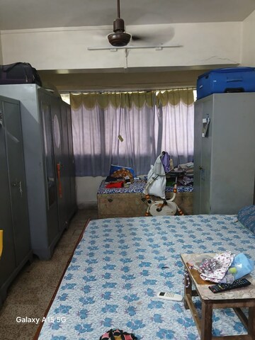 Bedroom in 1 BHK Apartment at Goregaon West – for Rent