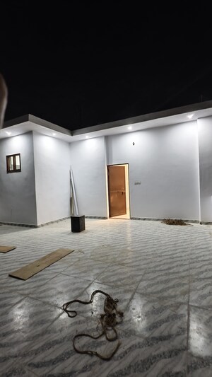 Room in 3 BHK Independent House at Matiyari – for Sale