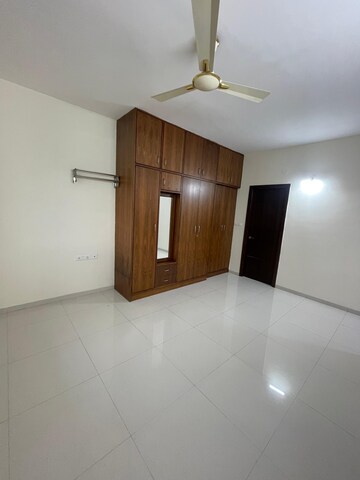 Room in 2 BHK Apartment at Bren Champions Square, Sarjapur Road – for Rent