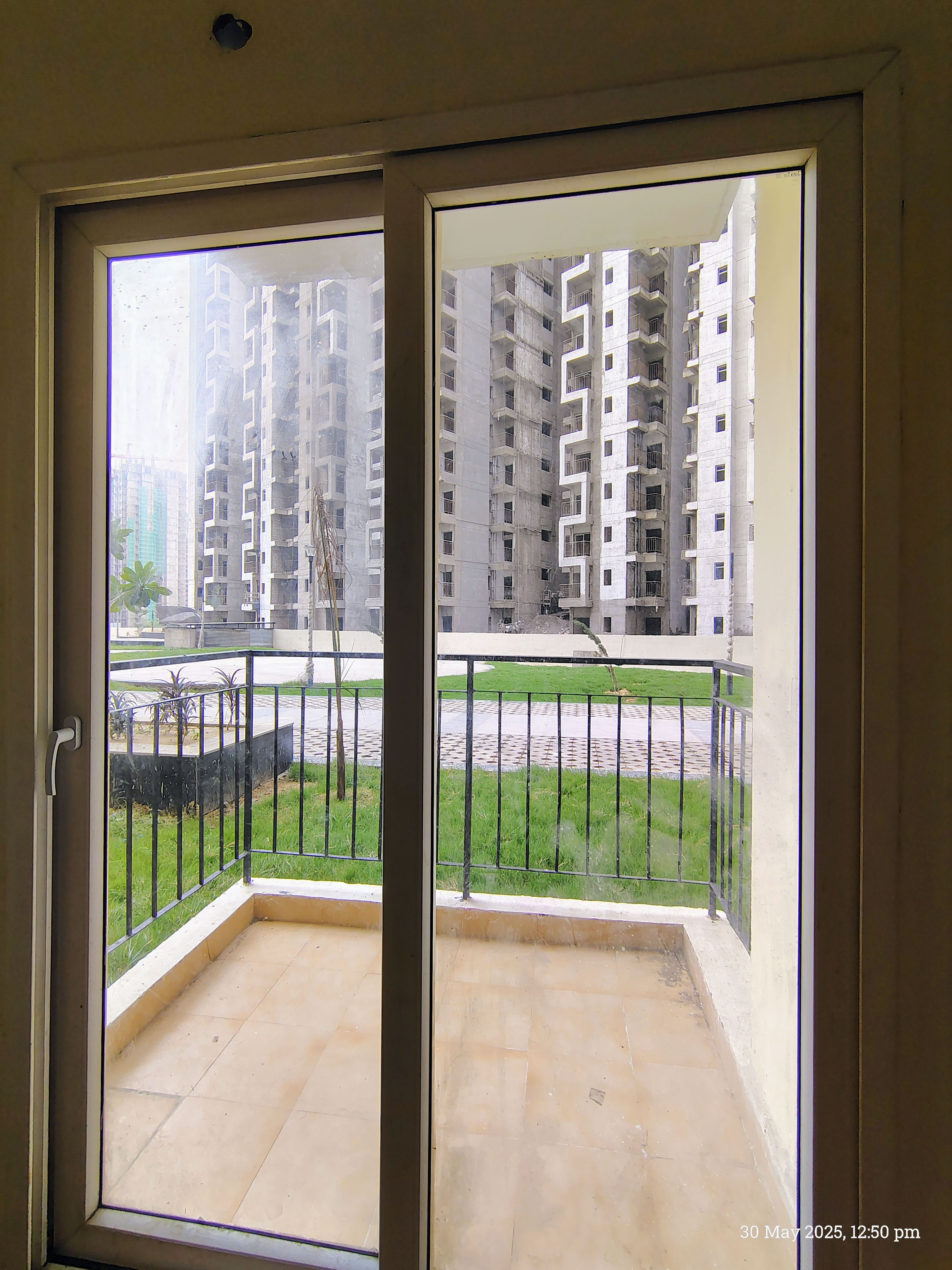 2 BHK 850 Sq.Ft. Apartment in Amrapali Enchante