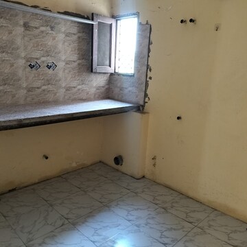 Bathroom in 2 BHK Builder Floor at Jaypee Villa Expanza, Sector 20 Yamuna Expressway – for Rent