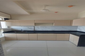 Furnished Amenities in 2.5 BHK Apartment at The Wadhwa The Address Vista, Ghatkopar West – for Sale
