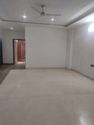 Room in 3 BHK Builder Floor at Signature Global Daxin Vistas, Bhondsi – for Sale