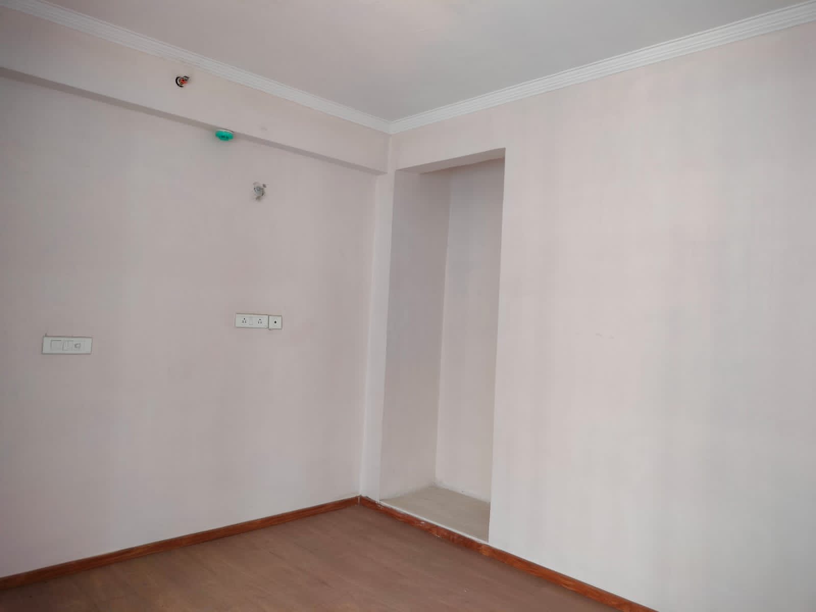 3 BHK + Extra Room Apartment For Sale in Amrapali Golf Homes