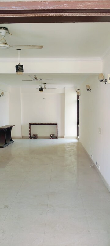 Room in 3 BHK Apartment at Abhinandan CGHS, Sector 51 – for Rent