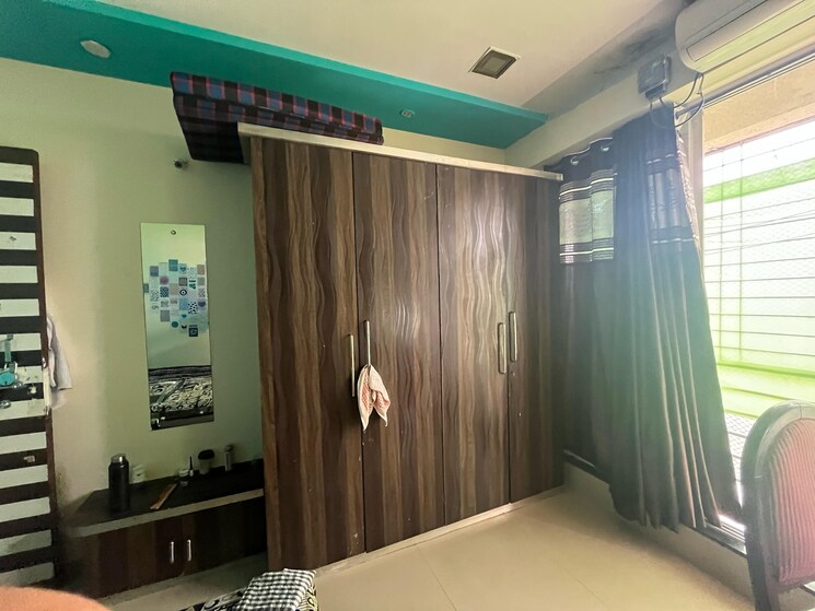Room, airoli sector 20 Pg For Girls In Airoli Sector 20 8748794